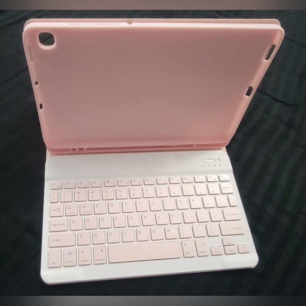 Pink Keyboard Folio Case.